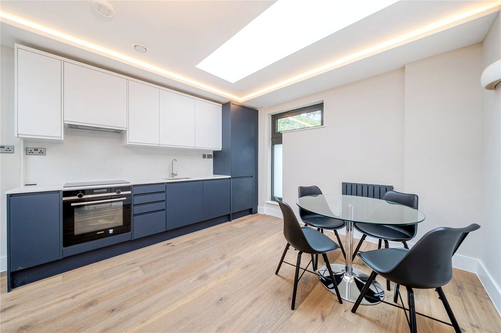 Property photo 1 of 12 Picture No. 10