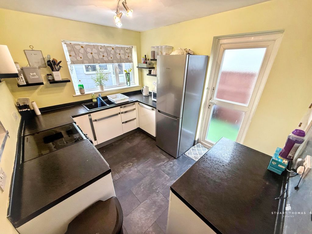 Property photo 3 of 20 12