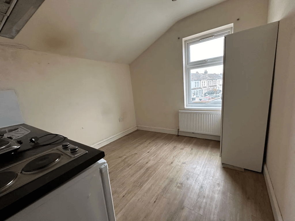 Property photo 2 of 3 Gallery