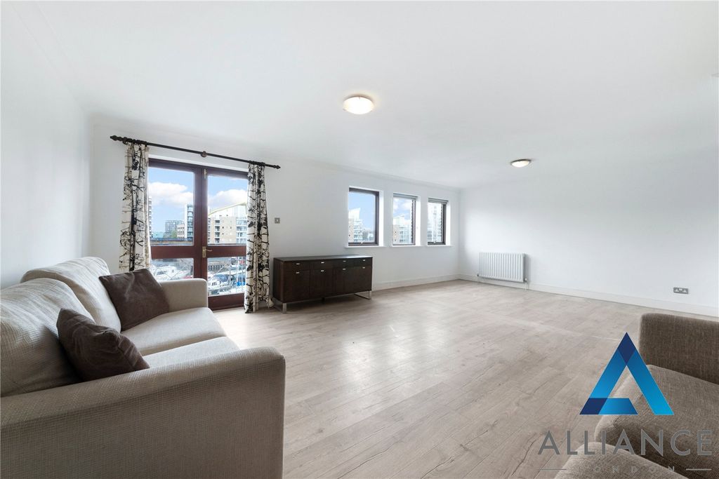 Property photo 2 of 19 Picture No. 34