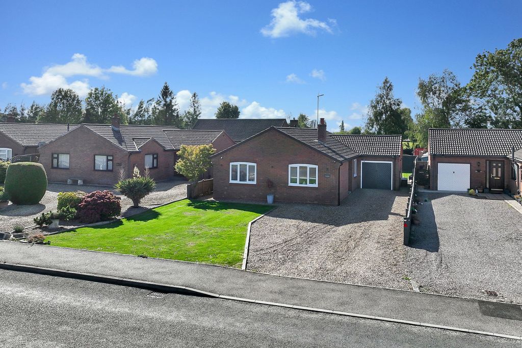 Property photo 1 of 29