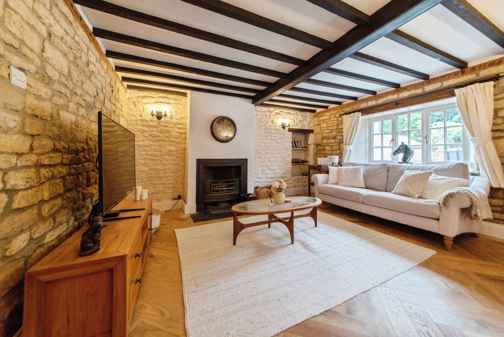 Property photo 2 of 16 Pbox-Img.Jpg
