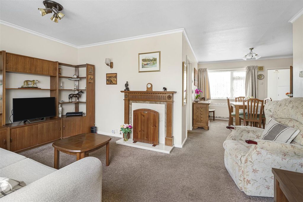 Property photo 3 of 14 19_58883.Jpg