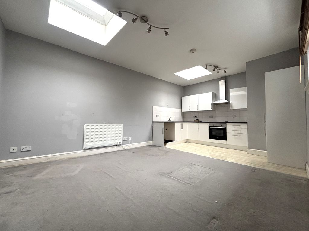 Property photo 2 of 6 Gallery