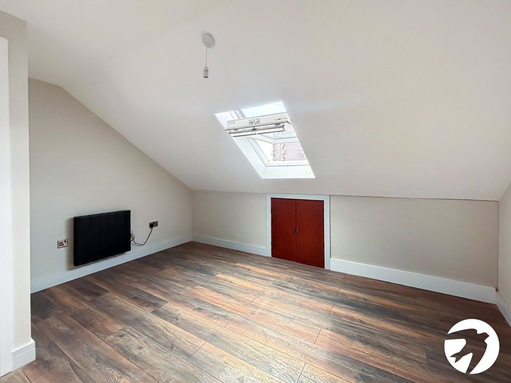 Property photo 2 of 7 Picture No. 04