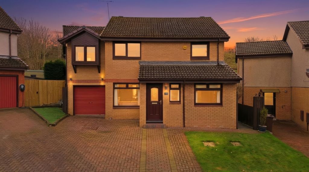 Property photo 2 of 25