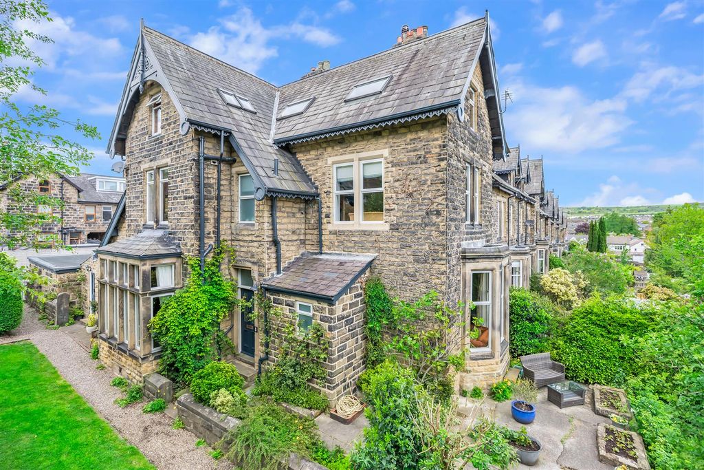 Property photo 1 of 60 East View Terrace