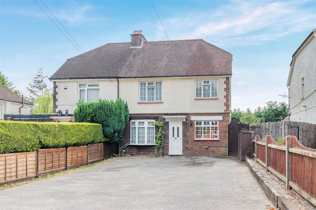 Property photo 1 of 18 8657953-Exterior05.Jpg