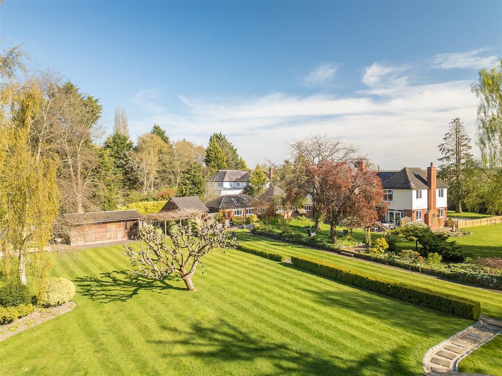 Property photo 2 of 51 Clearwell House-96.Jpg