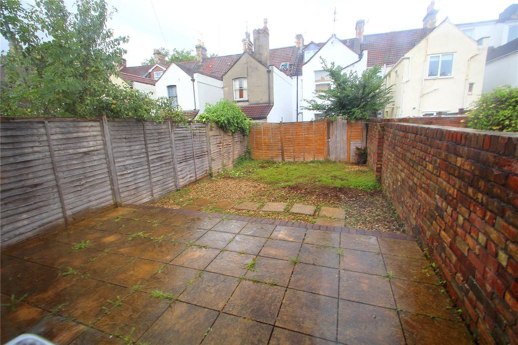 Property photo 2 of 9 Picture No. 05