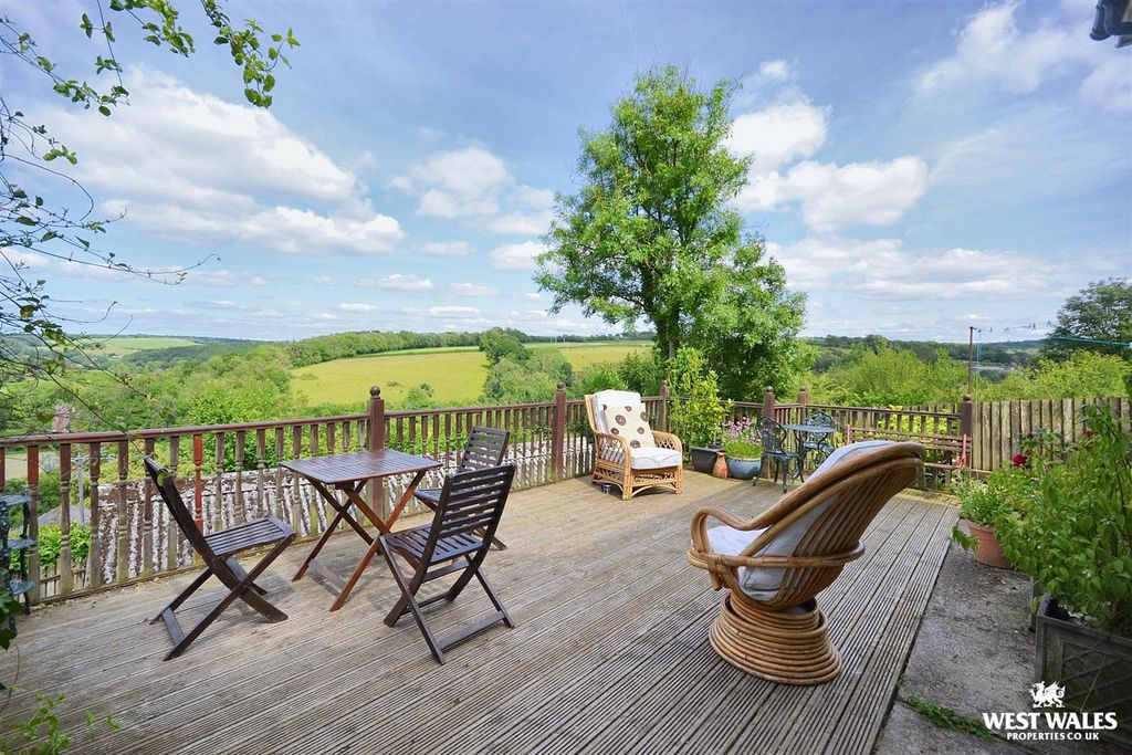 Property photo 3 of 28 Decking / Views