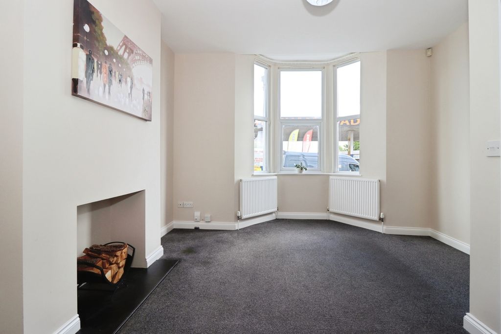 Property photo 2 of 18 Pbox-Img.Jpg