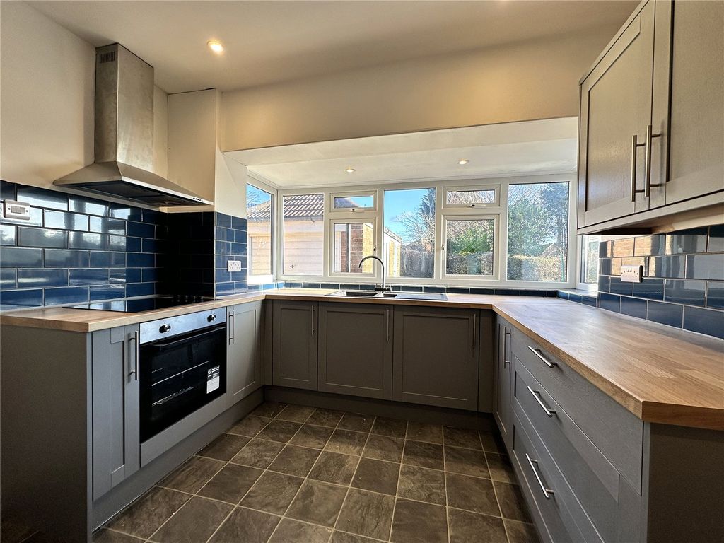 Property photo 3 of 15 Picture No. 33