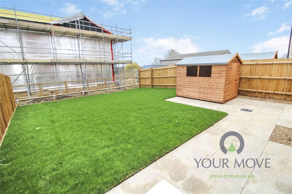 Property photo 3 of 29 Garden