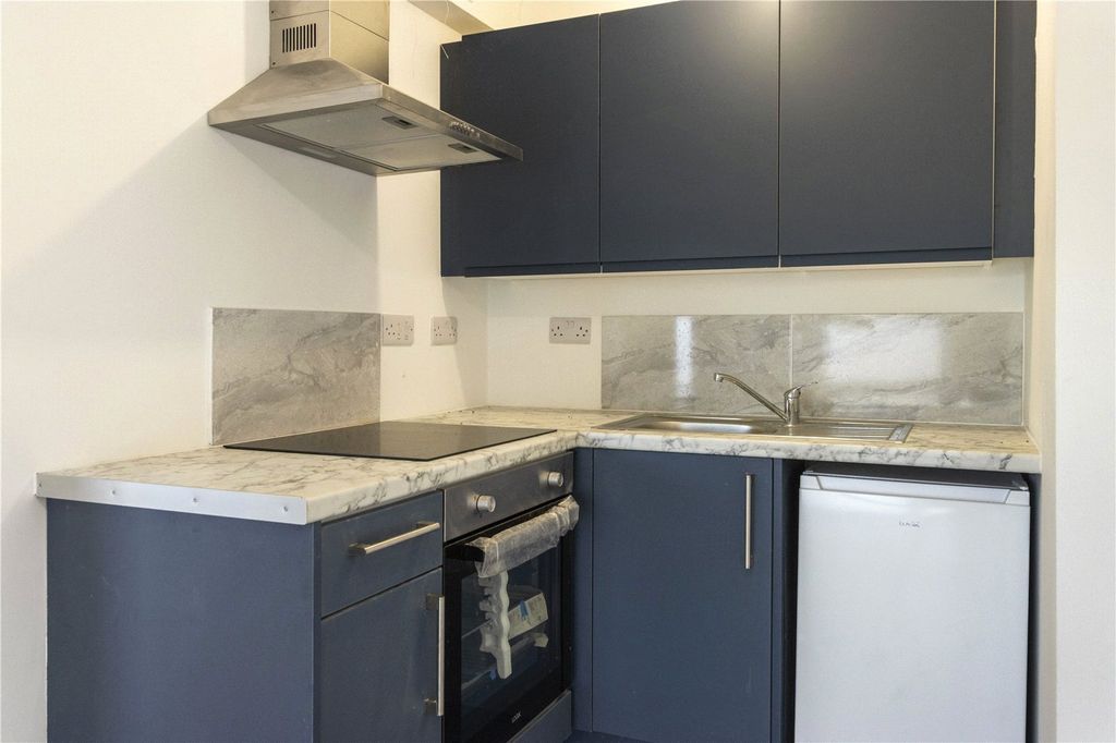 Property photo 2 of 7 Picture No. 04