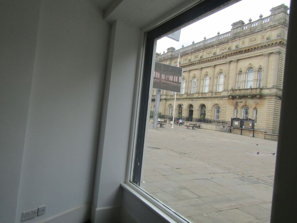 Property photo 3 of 6 Internal