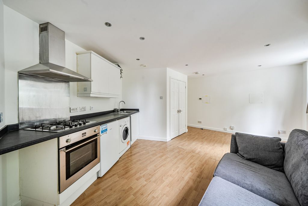 Property photo 2 of 16 1476904-9-6A2804E...