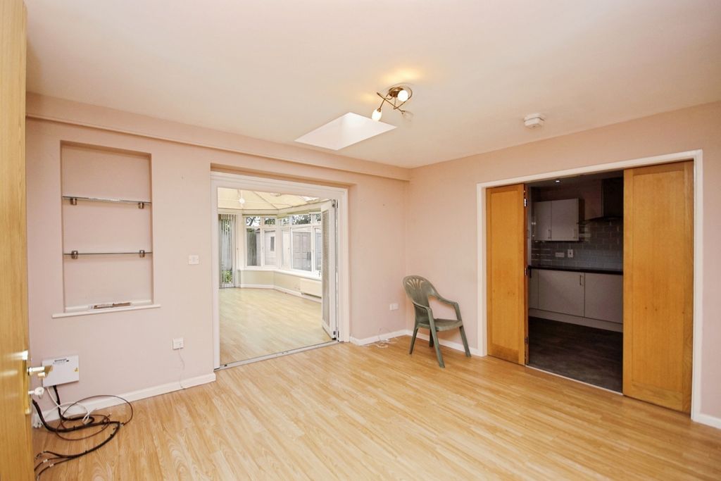 Property photo 3 of 17 Photo