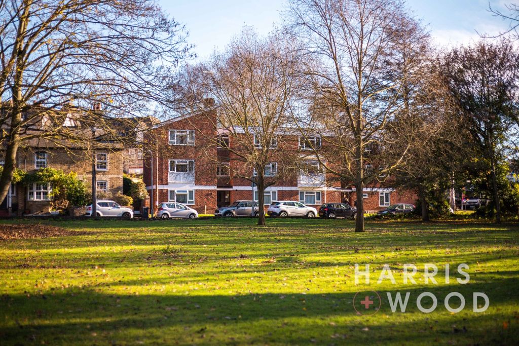 Property photo 1 of 15 4361950