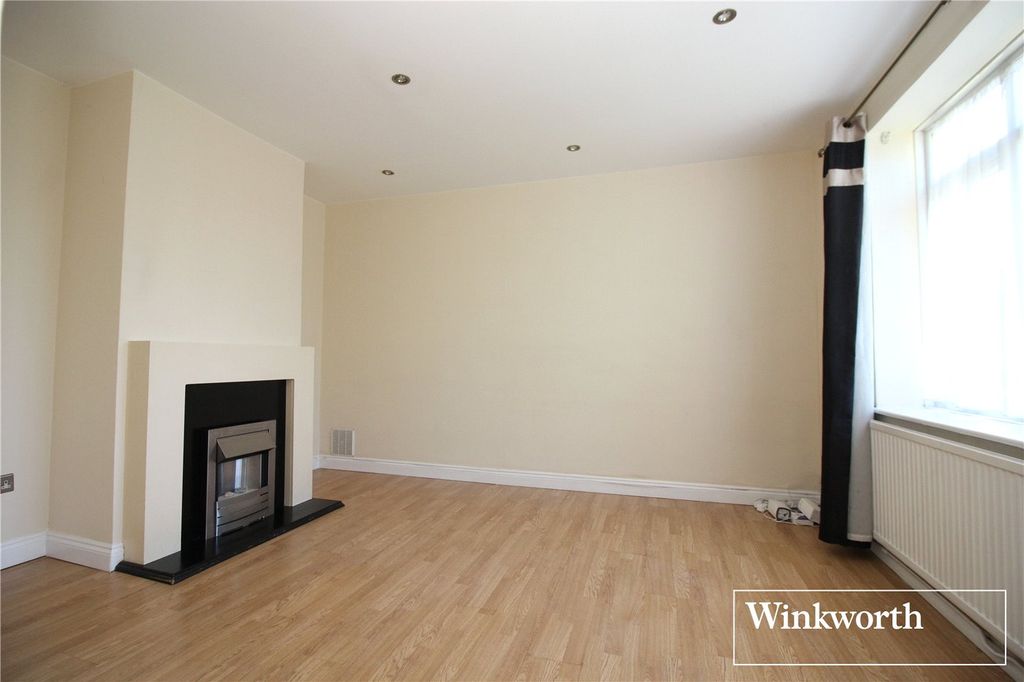 Property photo 2 of 11 Picture No. 30