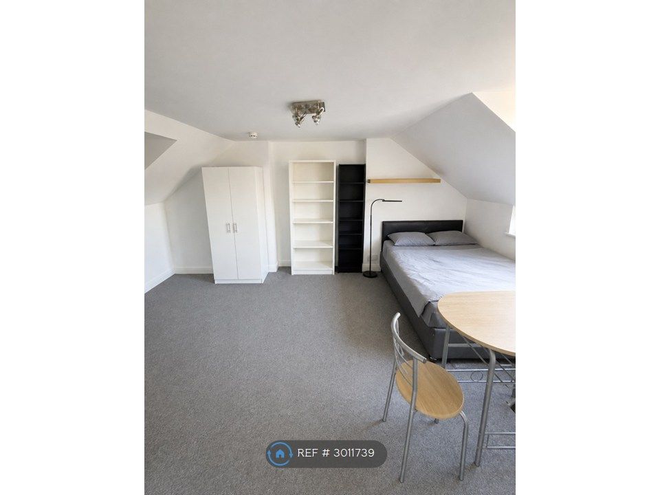 Property photo 1 of 3