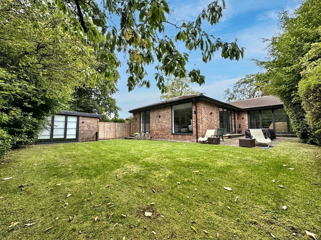 Property photo 1 of 42
