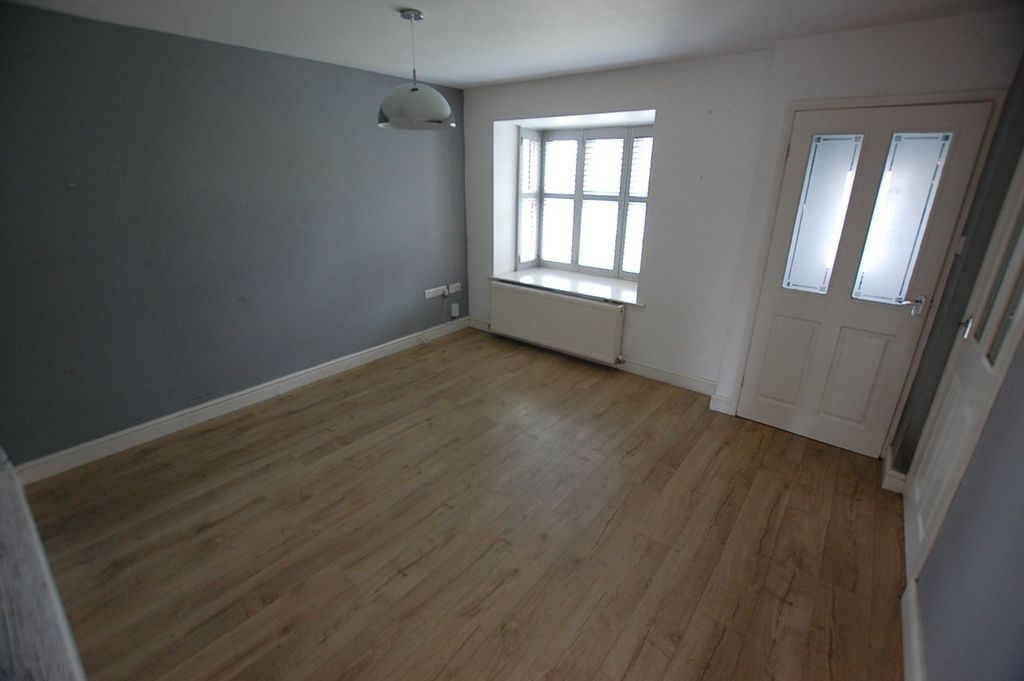 Property photo 2 of 13 Picture No. 07