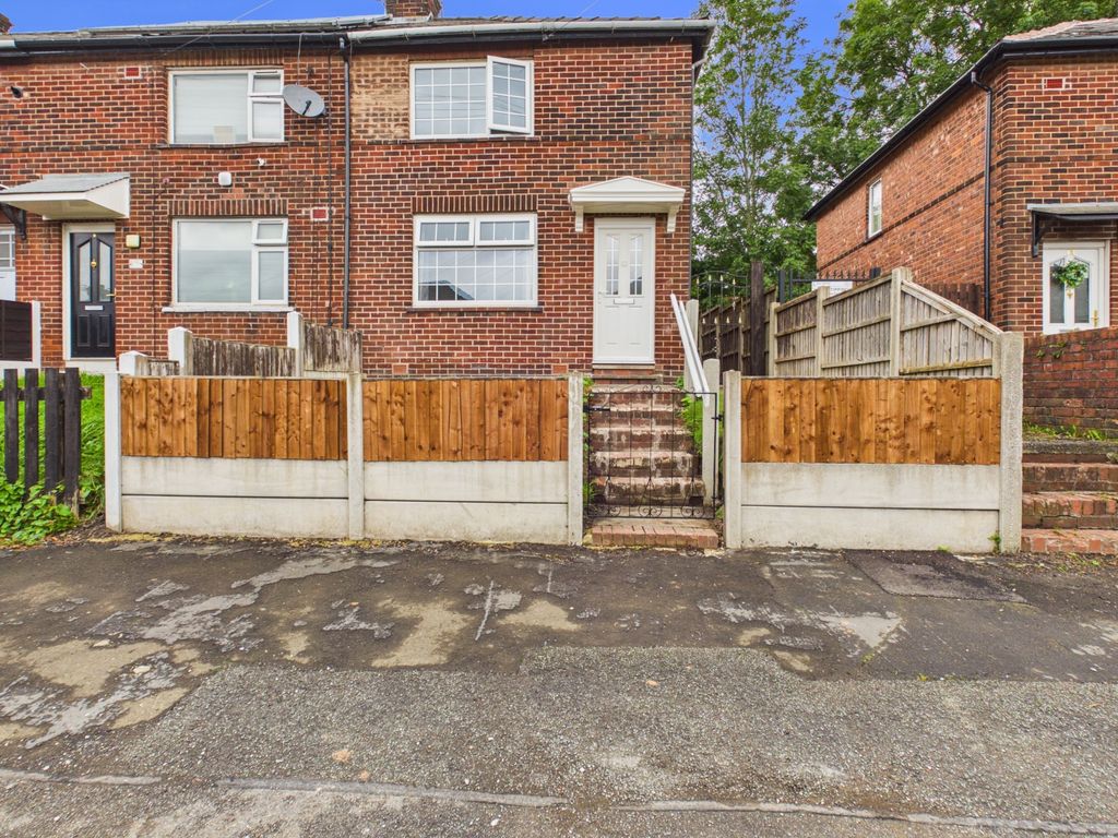 Property photo 1 of 14 Cam03729G0-Pr0422-Still015