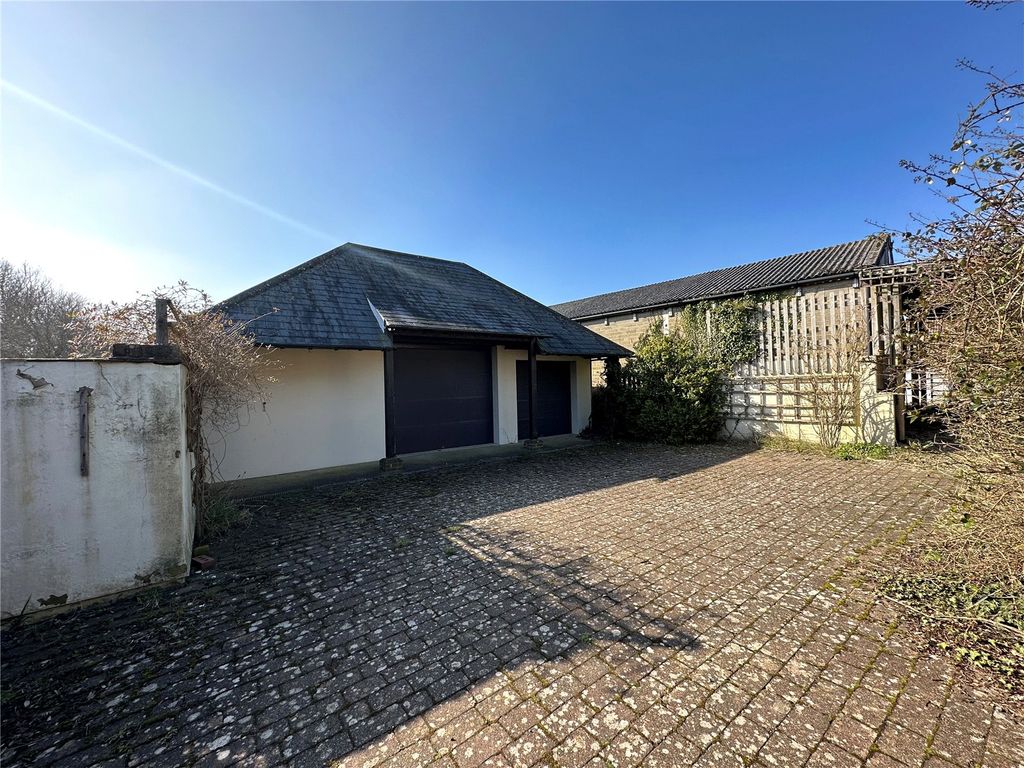 Property photo 3 of 21 Picture No. 28