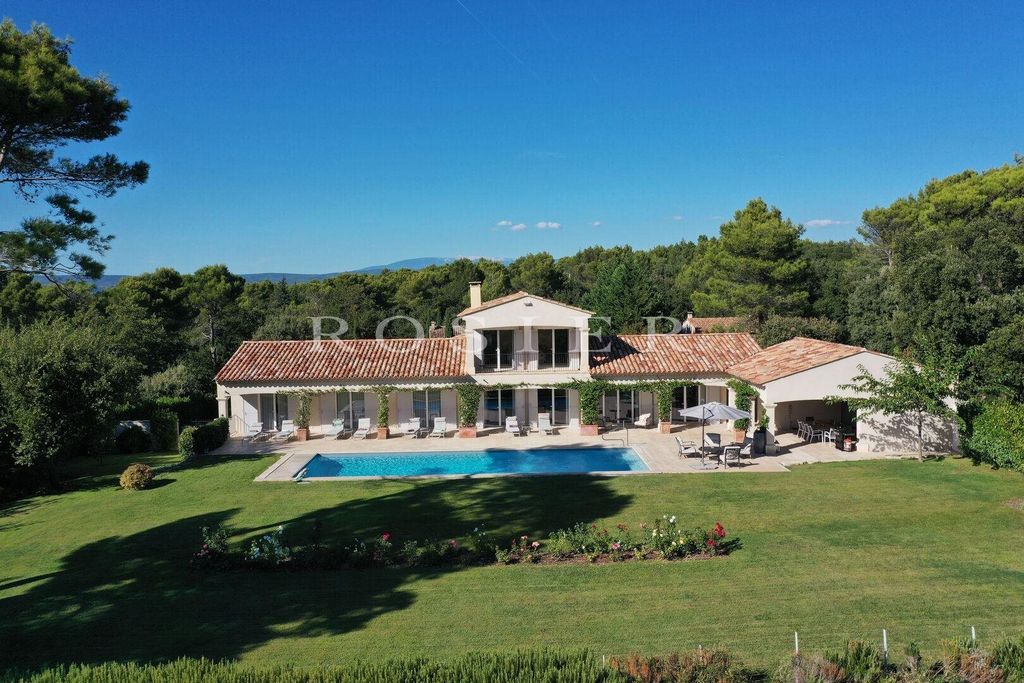 Property photo 1 of 6 Ménerbes: Contemporary Villa With Pool In A Dominant Position Facing The Luberon