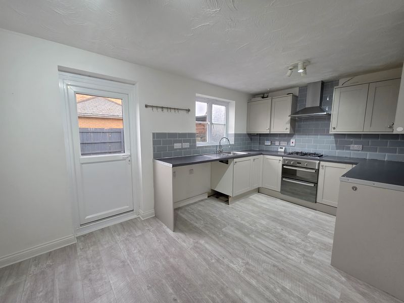 Property photo 2 of 11 Photo 12