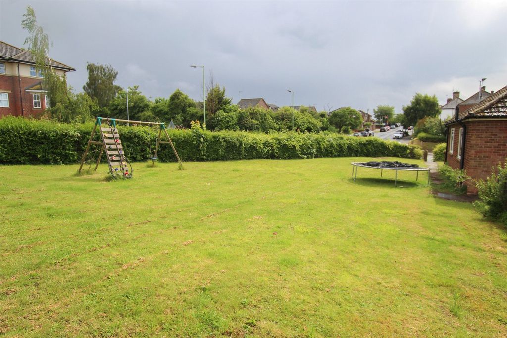 Property photo 3 of 7 Picture No. 06