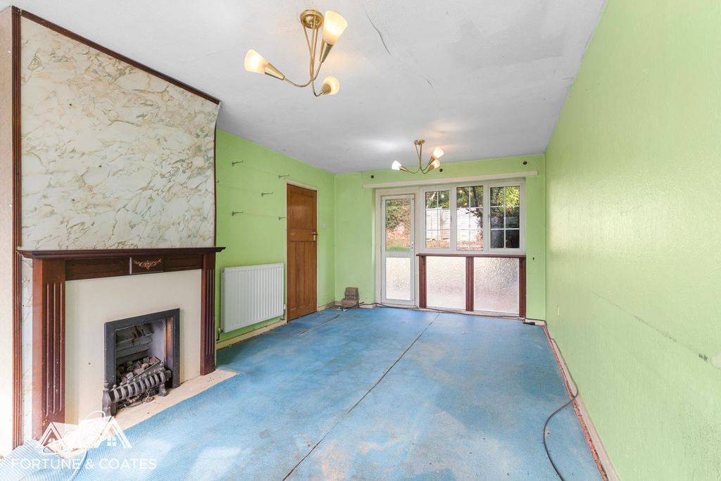 Property photo 3 of 17 Foldcroft_3.Jpg
