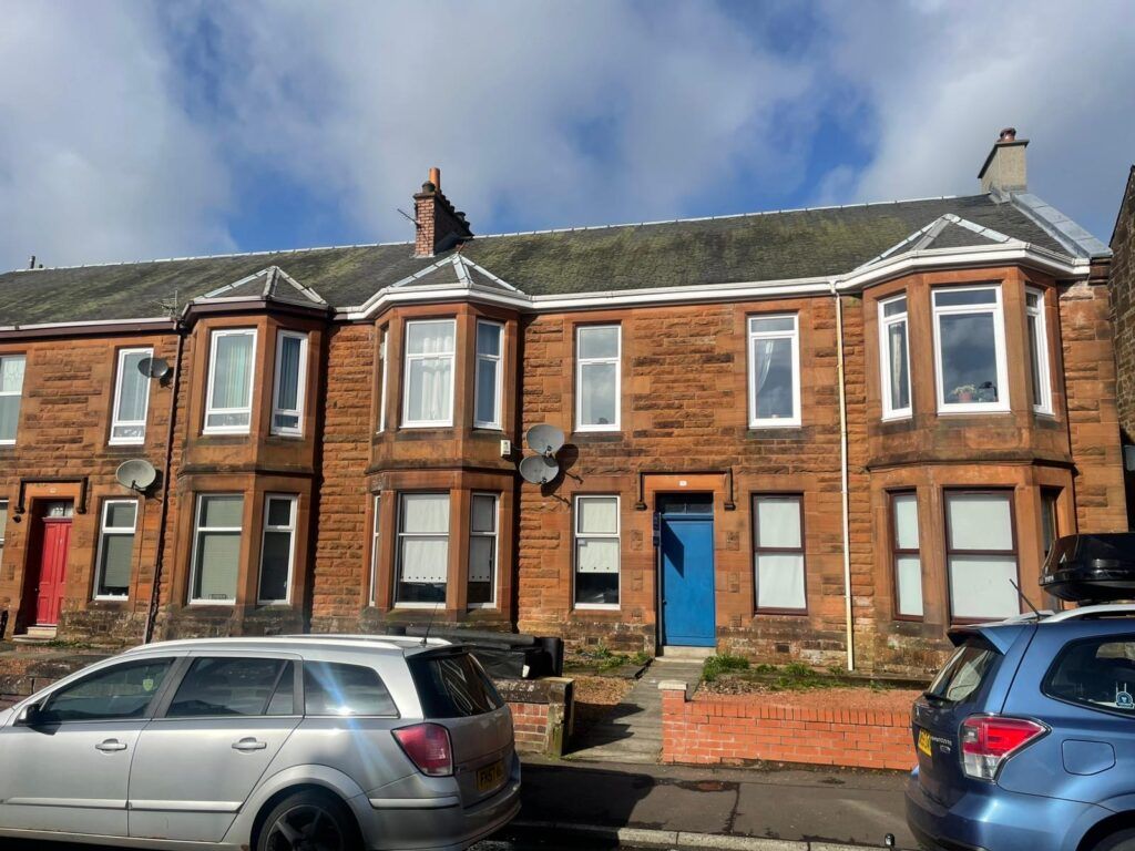 Property photo 2 of 21