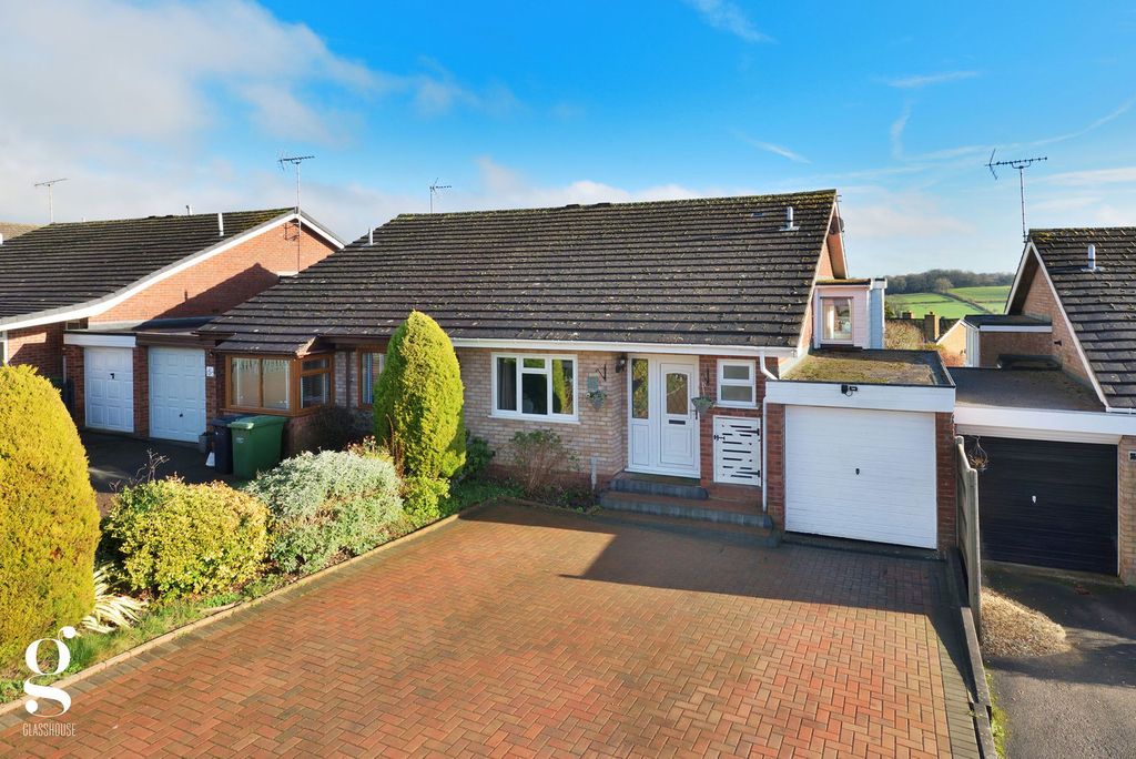 Property photo 1 of 36