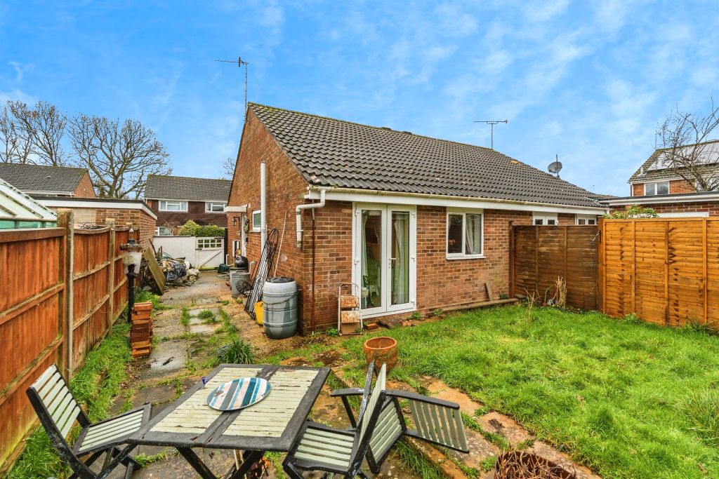 Property photo 1 of 12