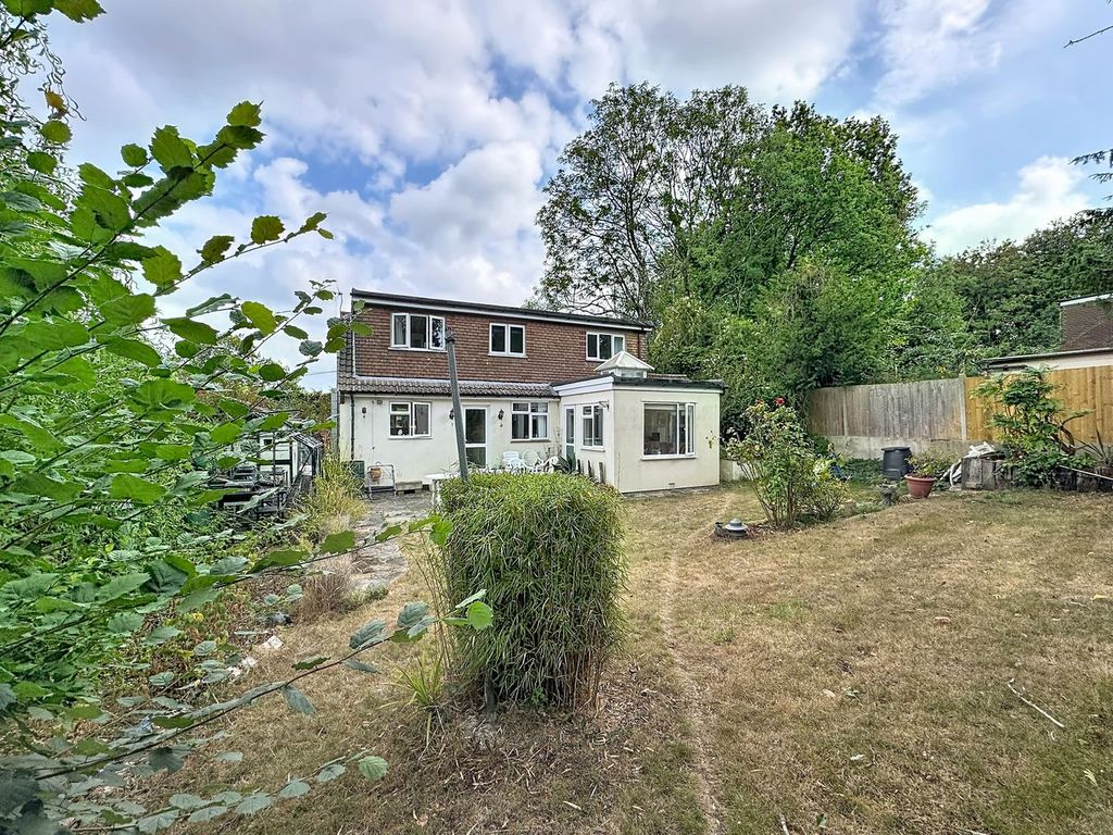 Property photo 2 of 17