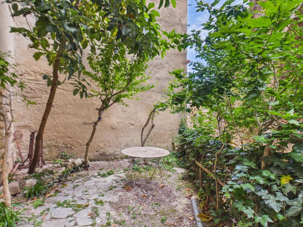 Property photo 1 of 11 Main Exterior View