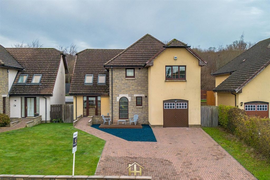 Property photo 1 of 39 136 William Fitzgerald Way Dundee 151225 Edit (2 O