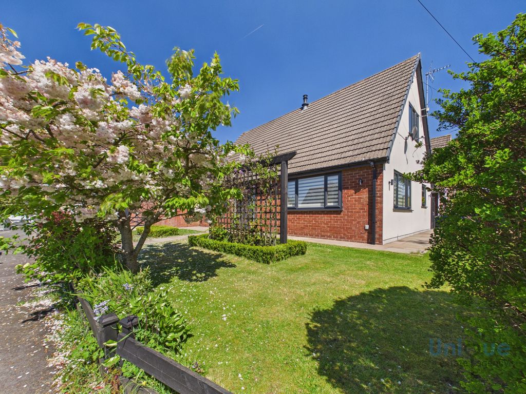Property photo 1 of 27