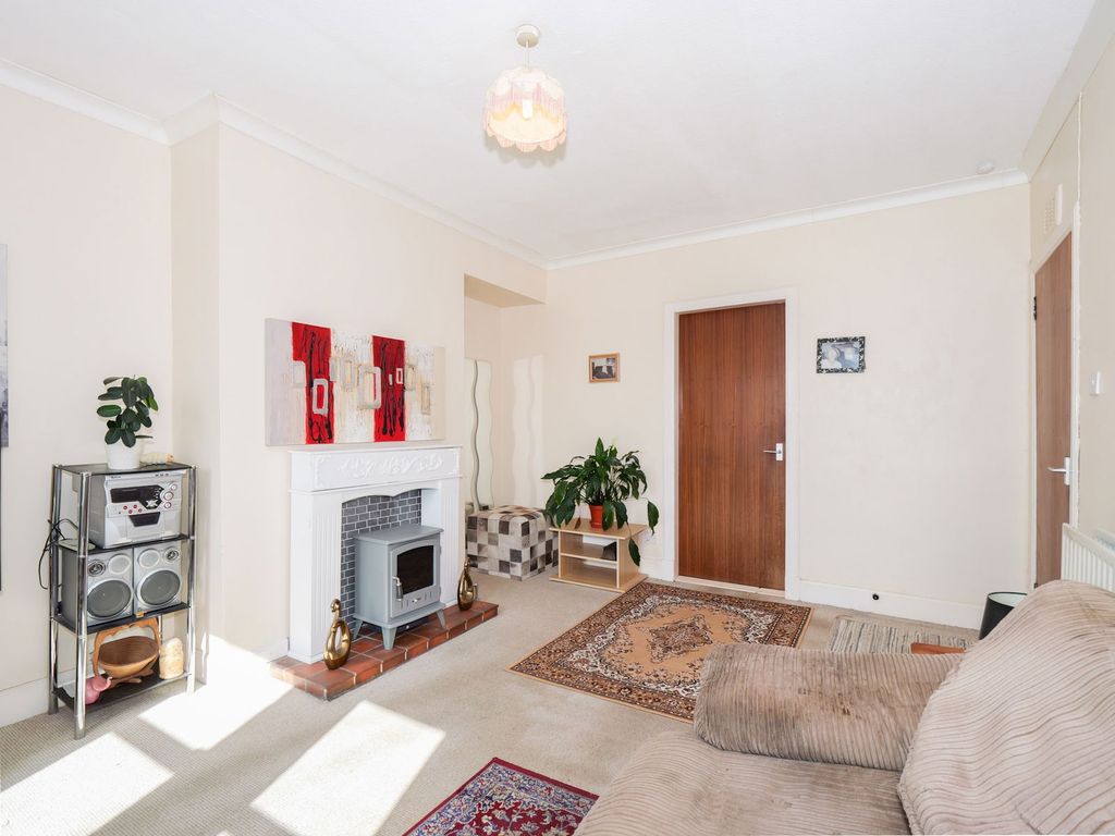 Property photo 3 of 23