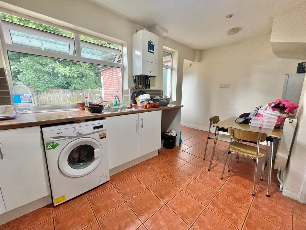 Property photo 3 of 11 Img_9111