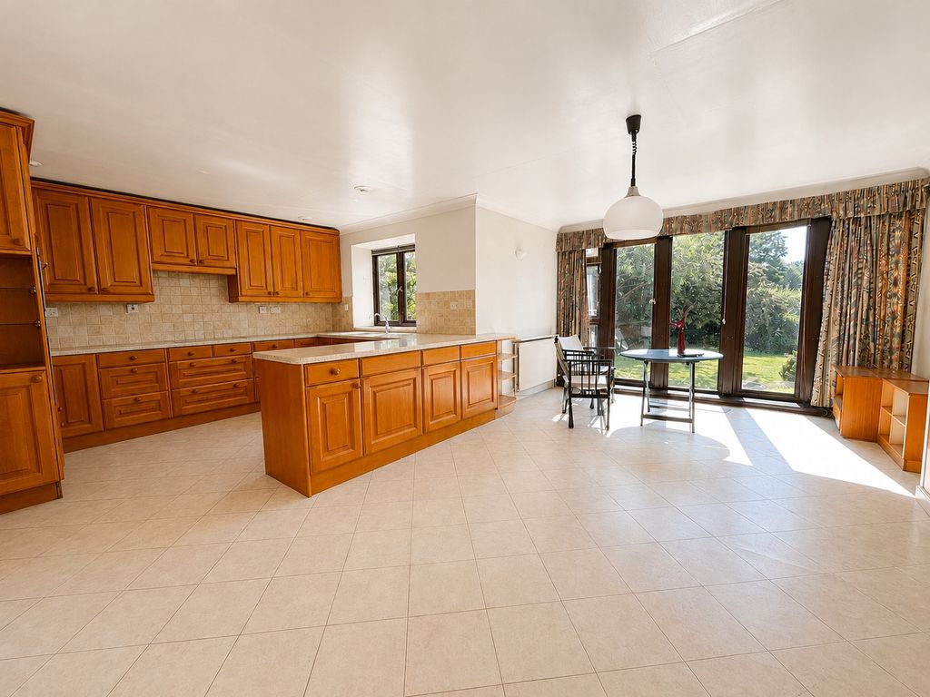 Property photo 2 of 22 Picture No. 75