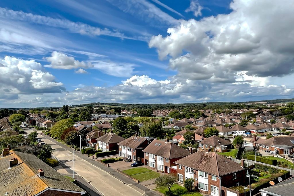 Property photo 2 of 13 Picture No. 19