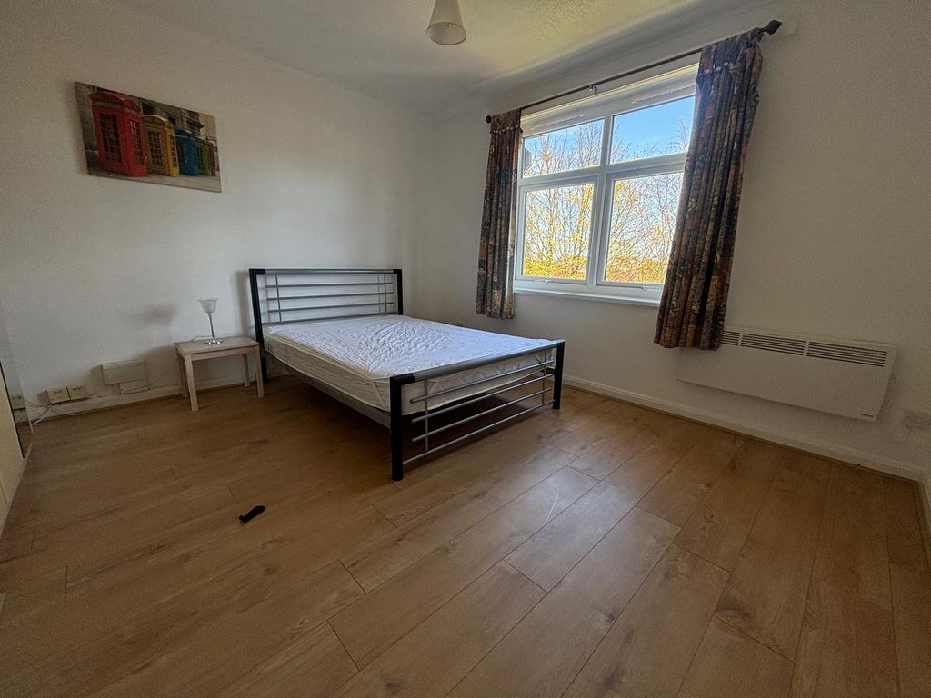 Property photo 3 of 5 Image