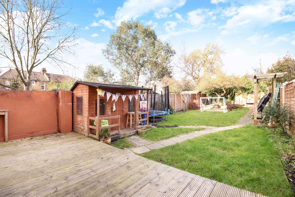 Property photo 2 of 7 Picture No. 10