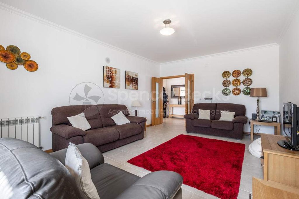 Property photo 3 of 27