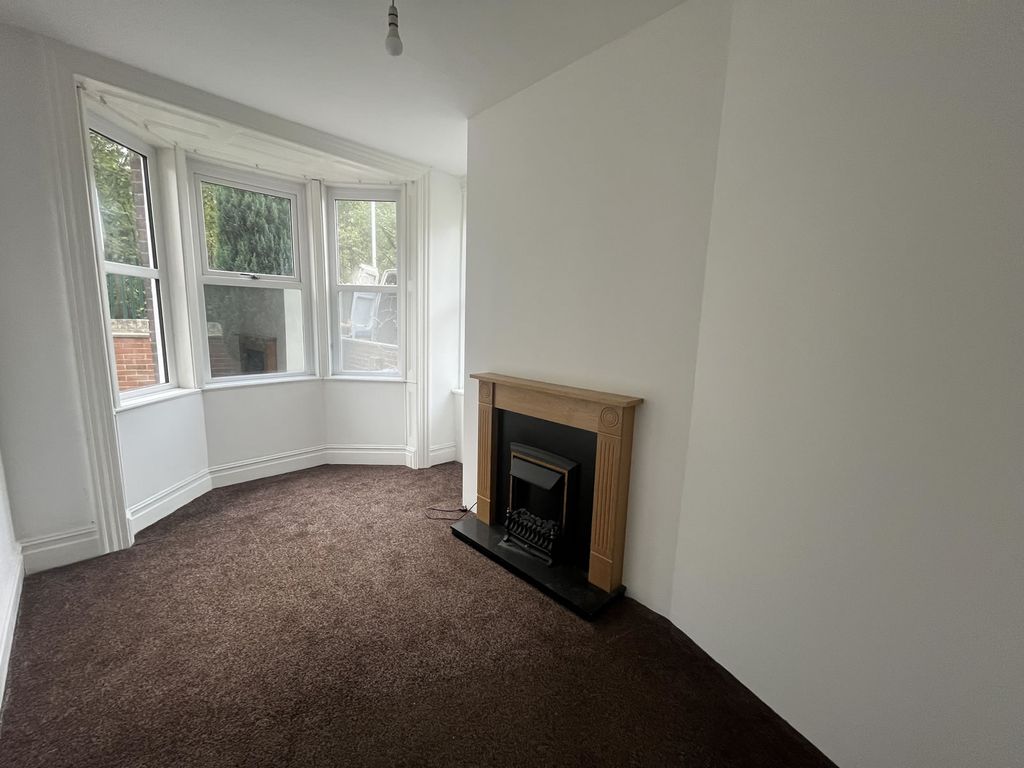 Property photo 2 of 21 Southview Img_1457.Jpg