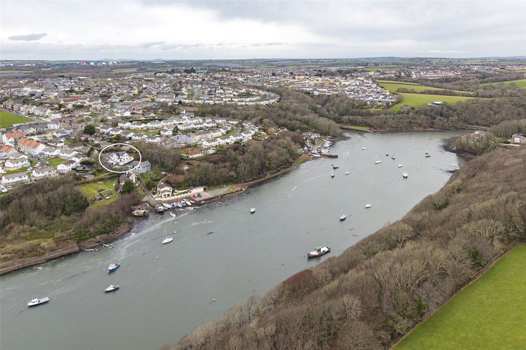 Additional image 23 of 3 bed detached house for saleSilver Drift, Beach Hill, Milford Haven, Pembrokeshire SA73
