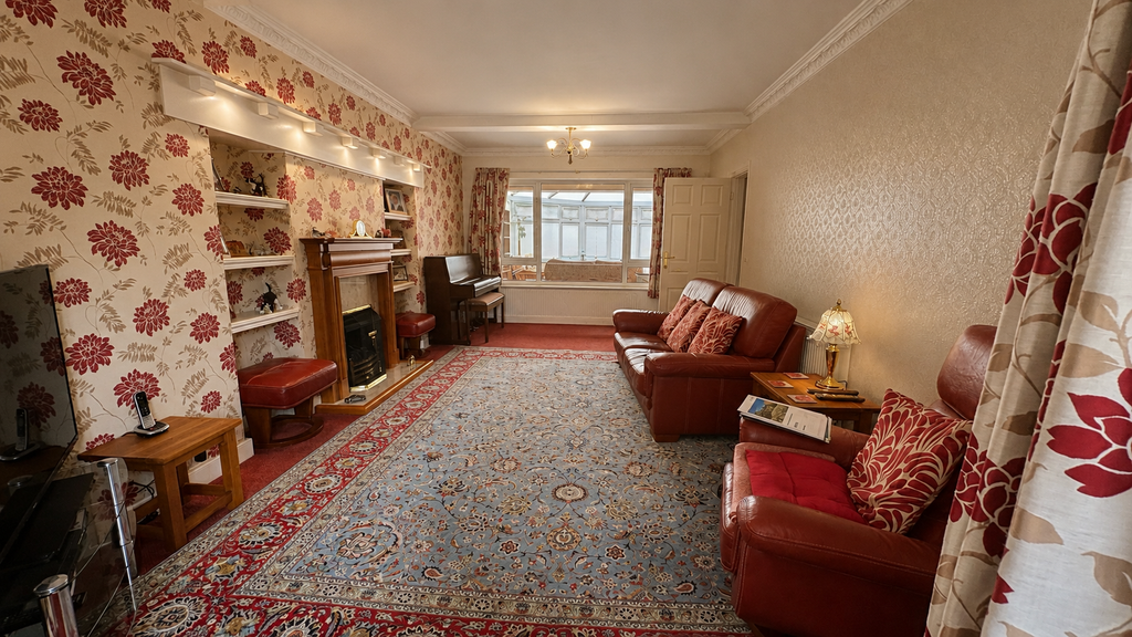 Property photo 2 of 25